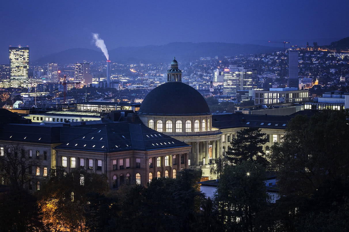 Main building of ETH by night
